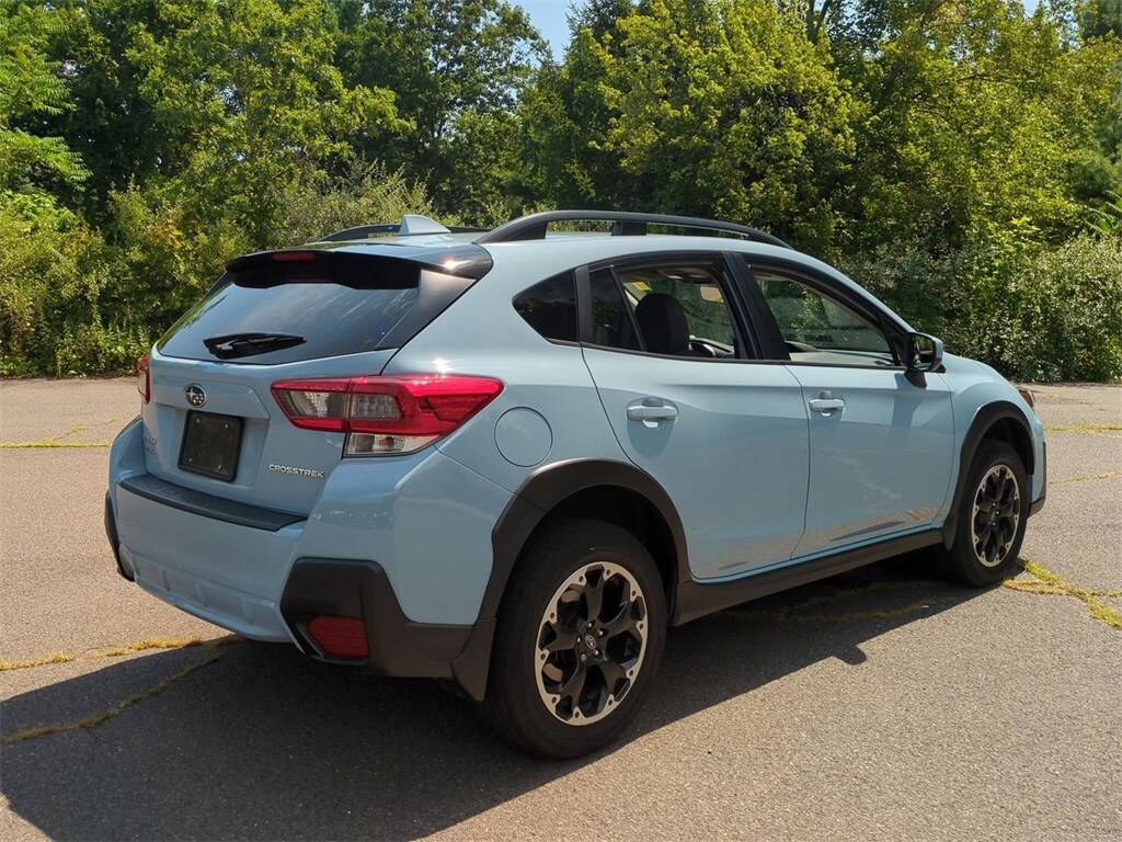 2022 Subaru Crosstrek Premium photo 3