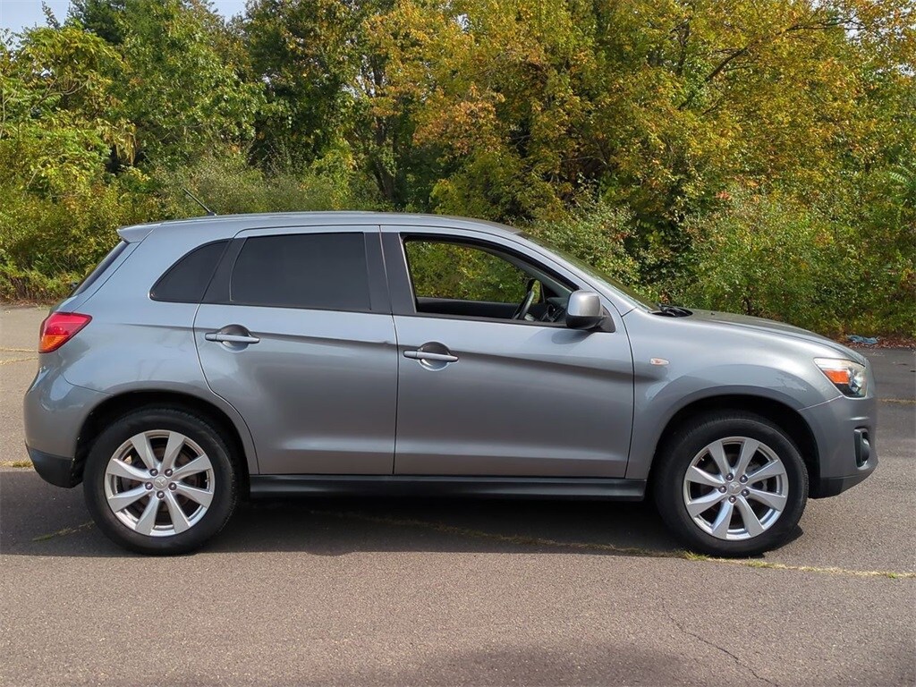 Used 2015 Mitsubishi Outlander Sport ES SUV
