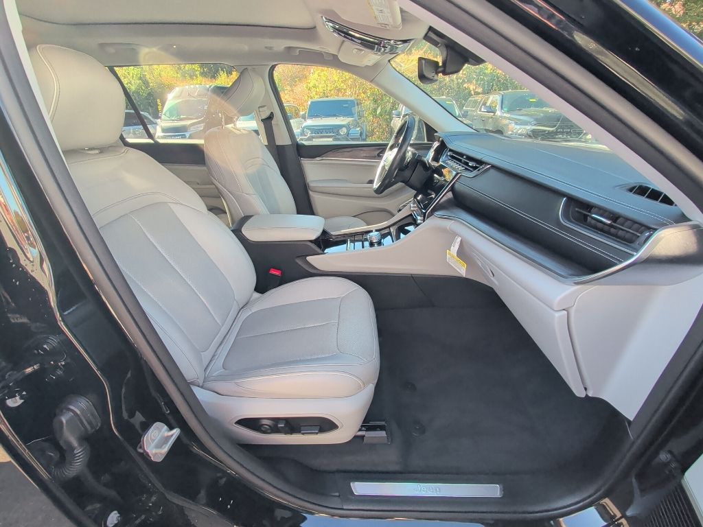 2022 Jeep Grand Cherokee L Overland - Photo 17