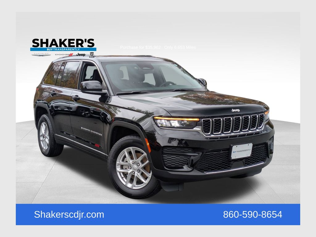 2025 Jeep Grand Cherokee Laredo's photo