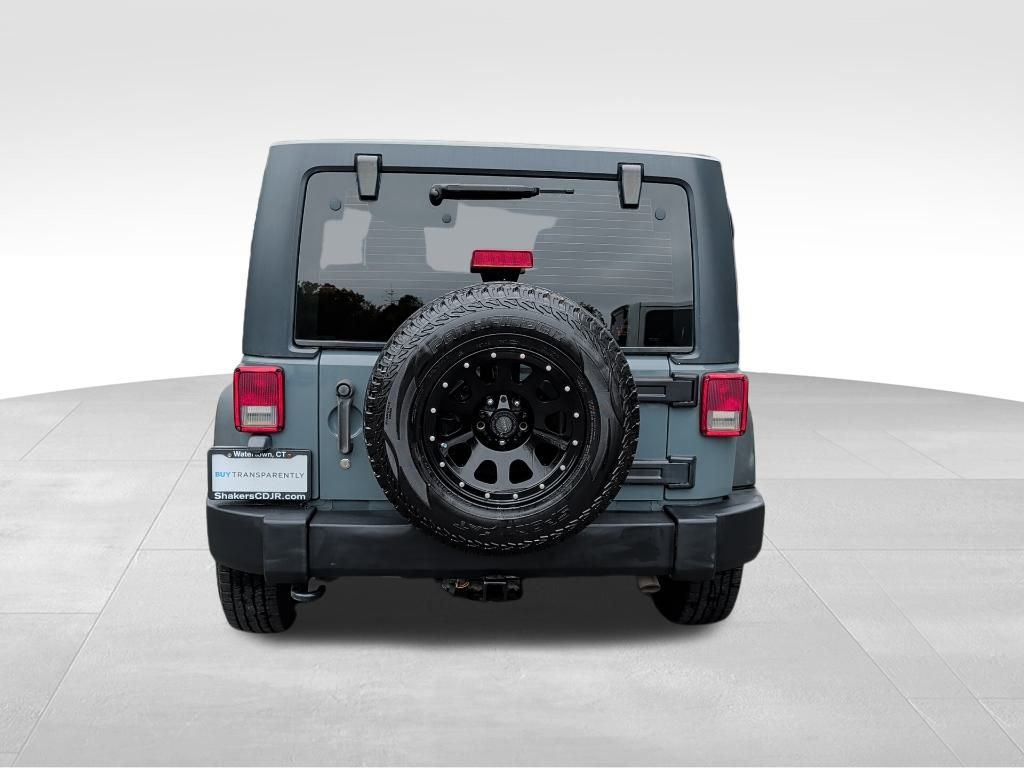 2014 Jeep Wrangler Unlimited Sport photo 4