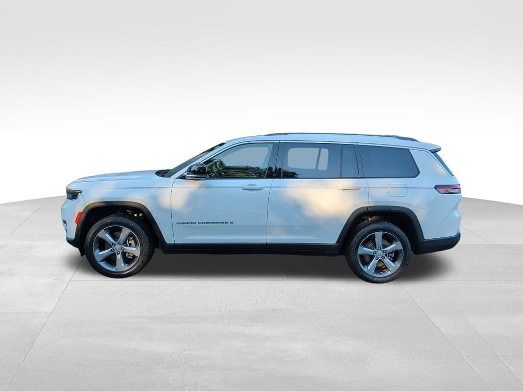 2022 Jeep Grand Cherokee Limited photo 2