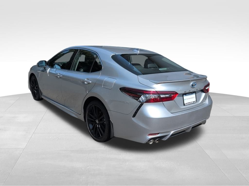 2024 Toyota Camry Hybrid XSE photo 3