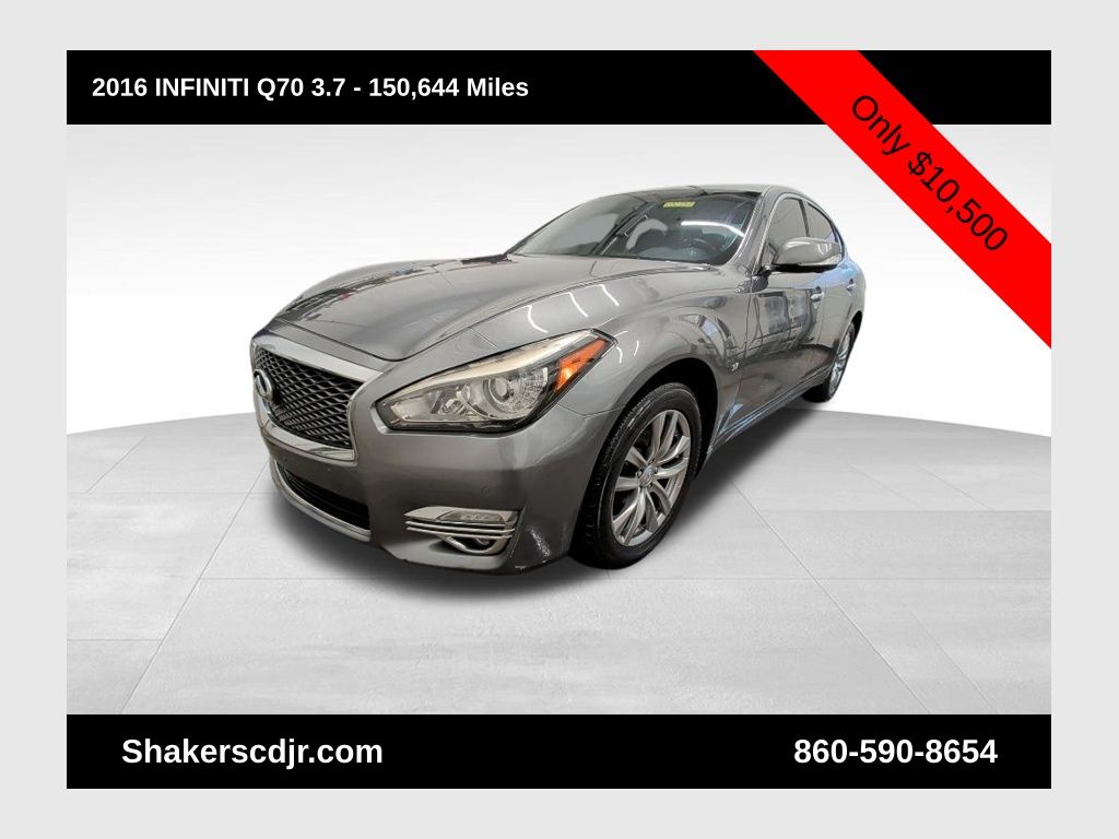 2016 INFINITI Q70 3.7 AWD's photo