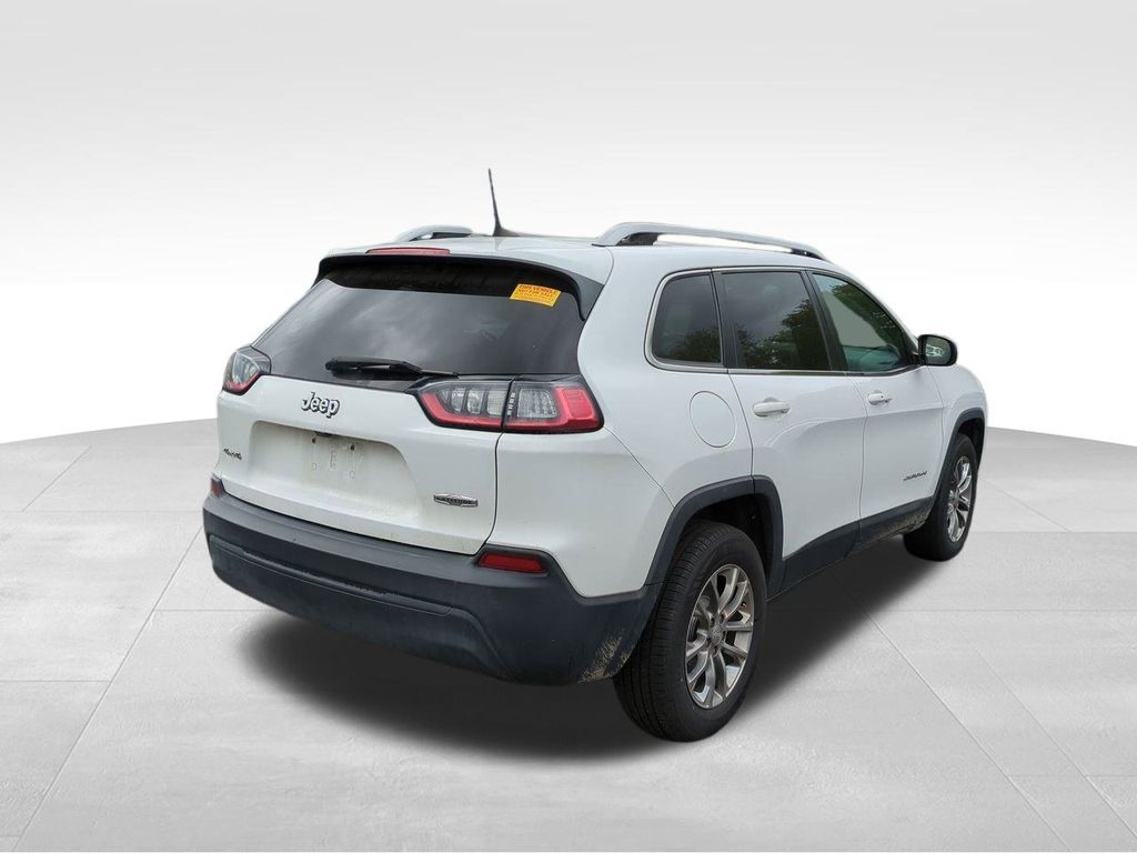 2019 Jeep Cherokee Latitude photo 2