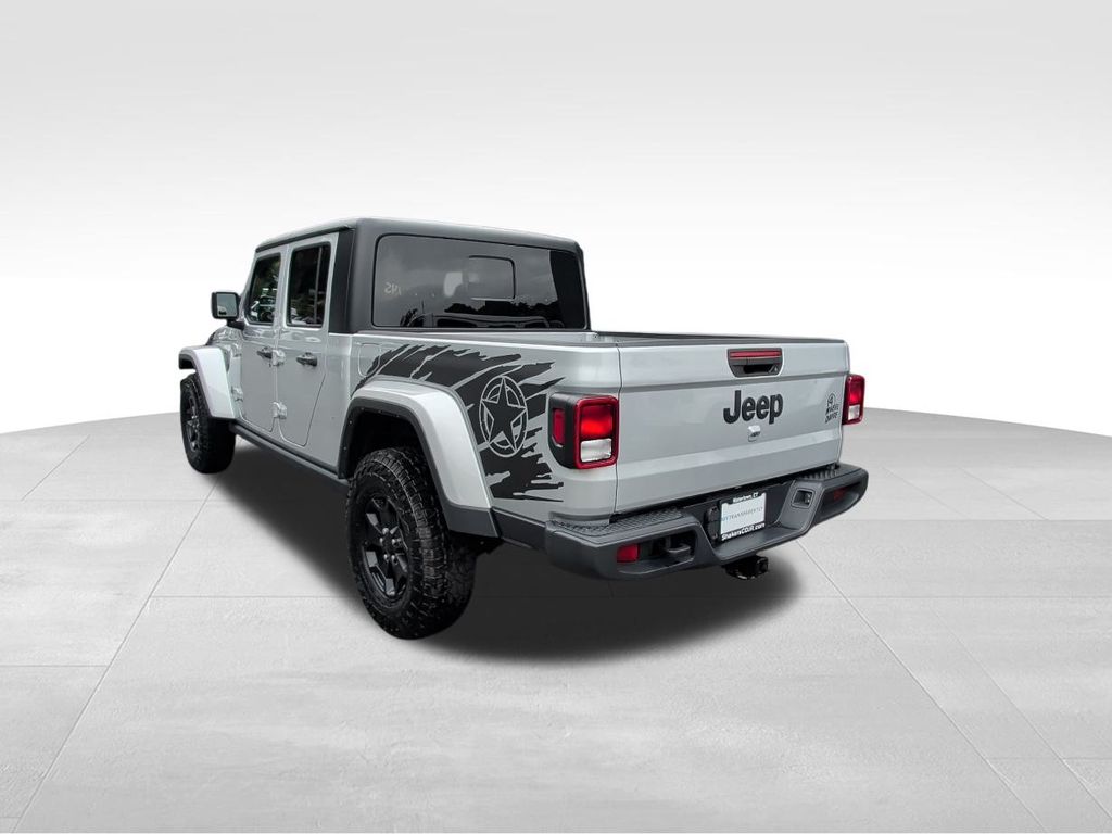 2022 Jeep Gladiator Sport photo 3