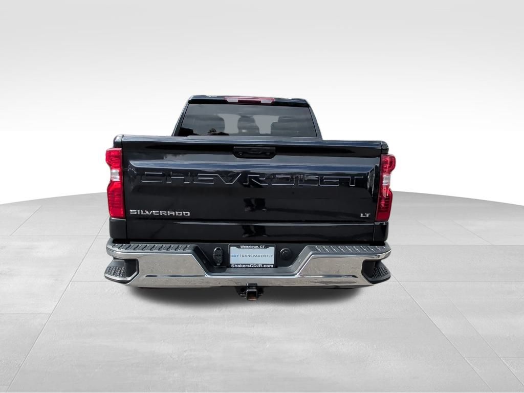 2022 Chevrolet Silverado 1500 LT photo 3