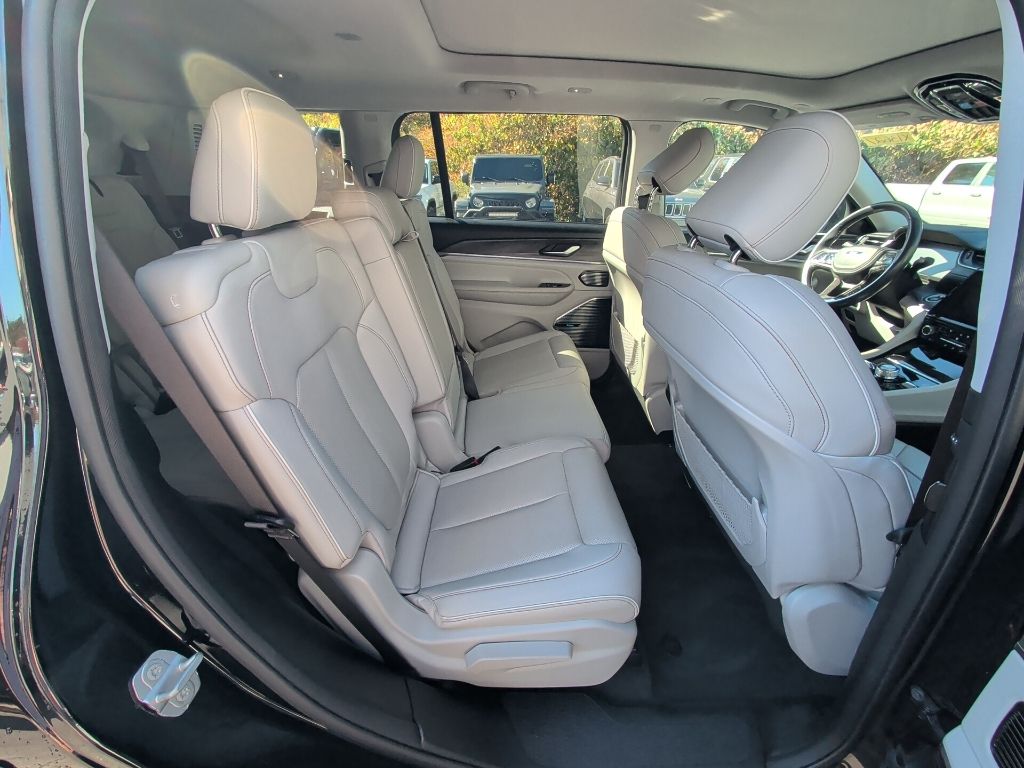2022 Jeep Grand Cherokee L Overland - Photo 16