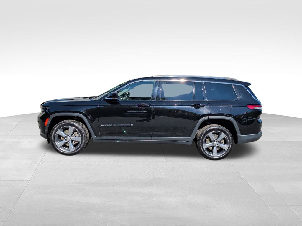 2022 Jeep Grand Cherokee Limited photo 2