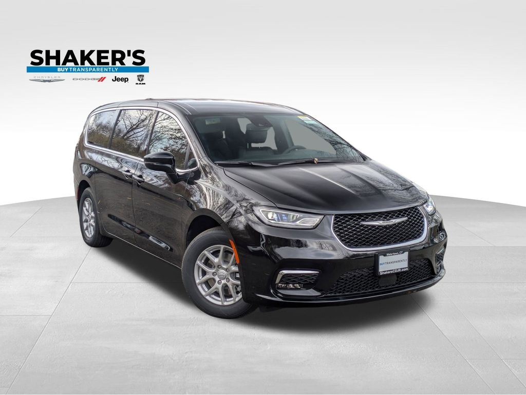 New 2026 Chrysler Pacifica SELECT Passenger Van