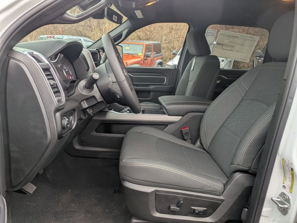 2026 RAM 2500 Big Horn - Photo 13