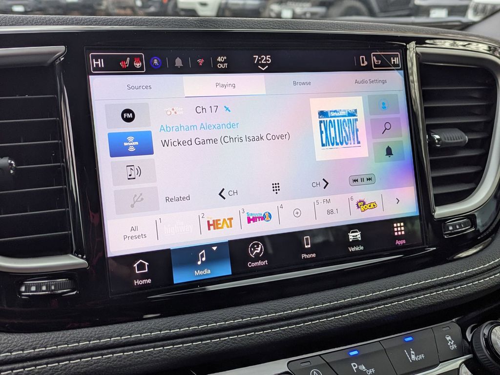 2026 Chrysler Pacifica Select - Photo 18