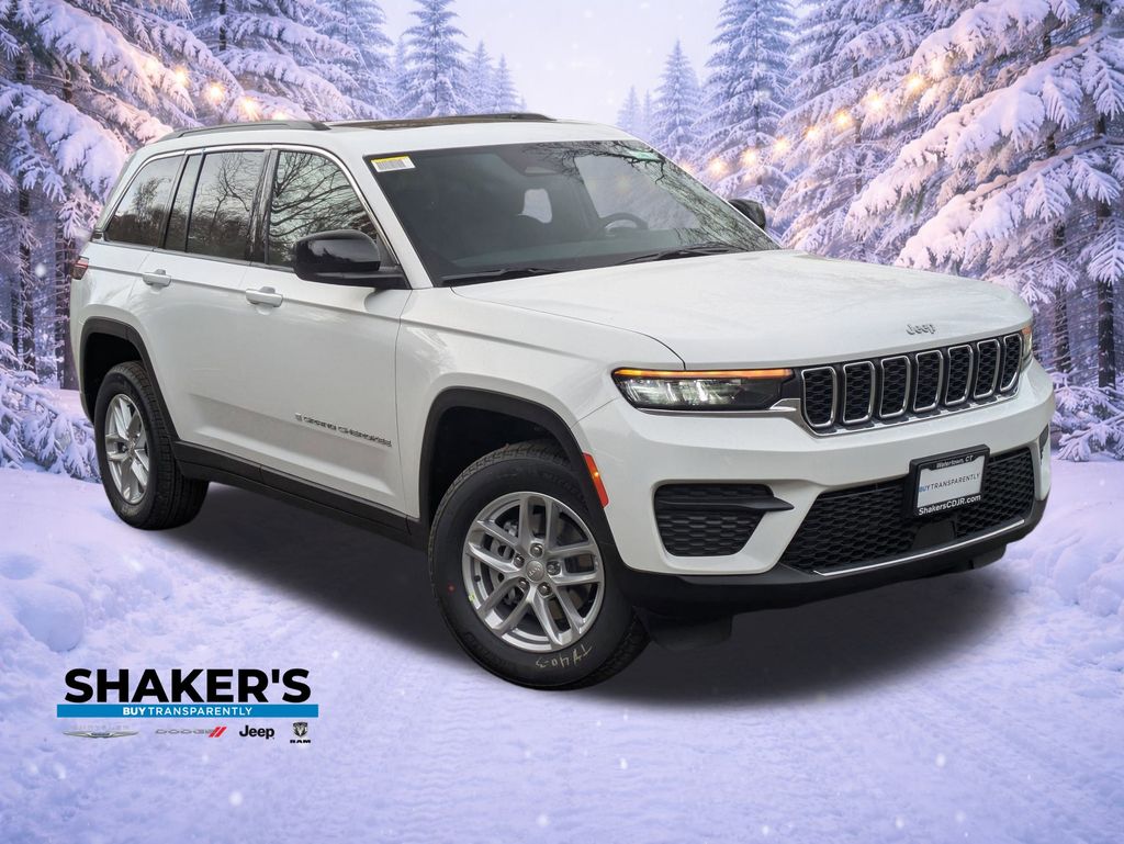 2025 Jeep Grand Cherokee Laredo's photo