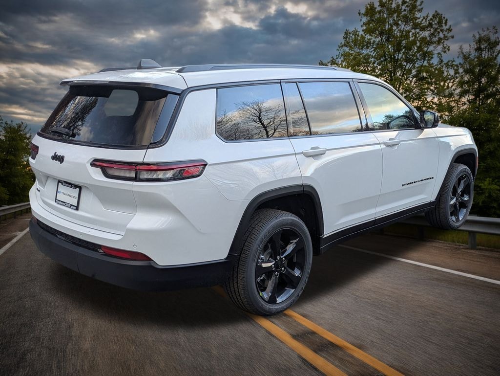 New 2025 Jeep Grand Cherokee L ALTITUDE X 4X4 Sport Utility