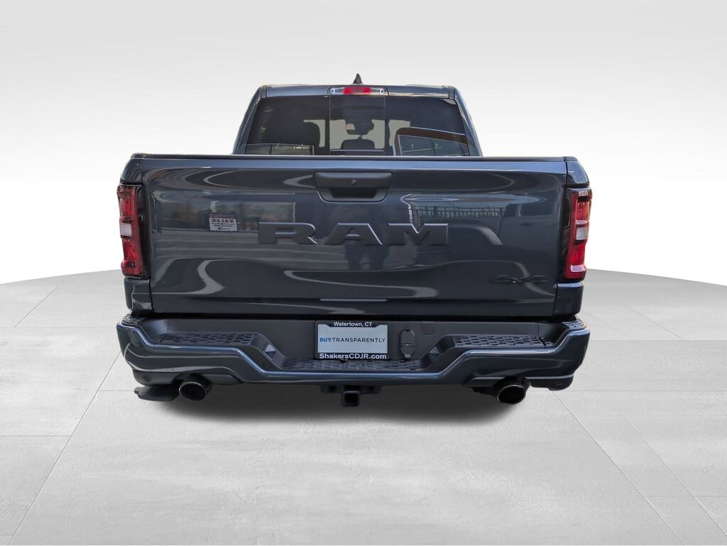 New 2026 Ram 1500 EXPRESS CREW CAB 4X4 5'7 BOX Pickup