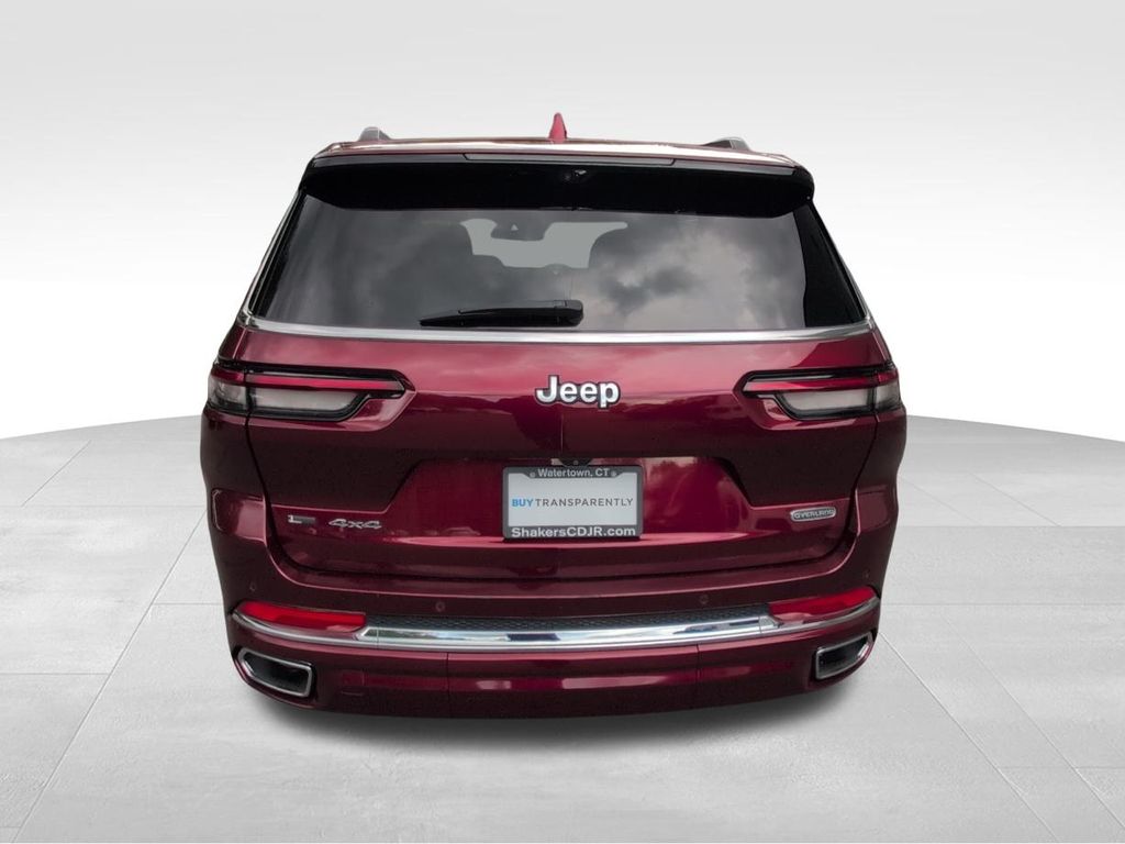 2021 Jeep Grand Cherokee Overland photo 3