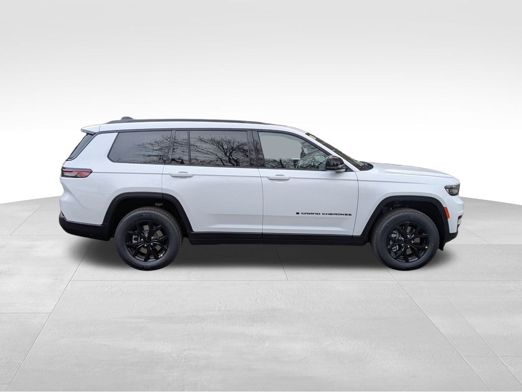 New 2025 Jeep Grand Cherokee L ALTITUDE X 4X4 Sport Utility