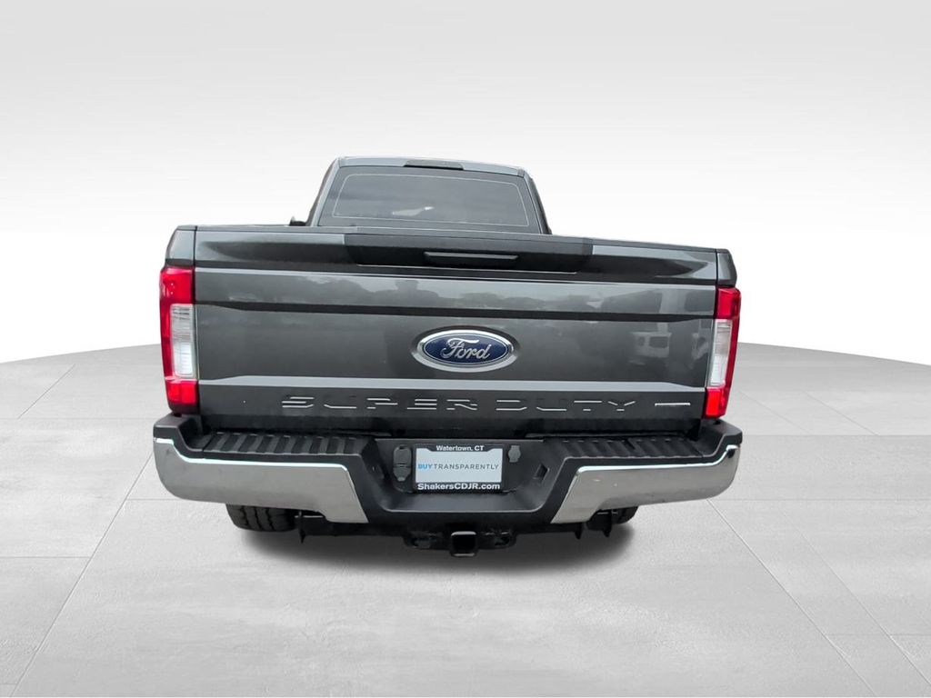 2017 Ford F-250 XL photo 4