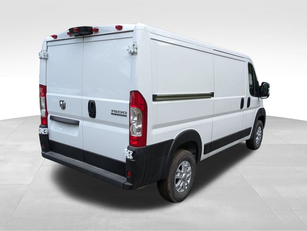 New 2025 Ram ProMaster PROMASTER 1500 SLT CARGO VAN LOW ROOF 136' WB Cargo Van