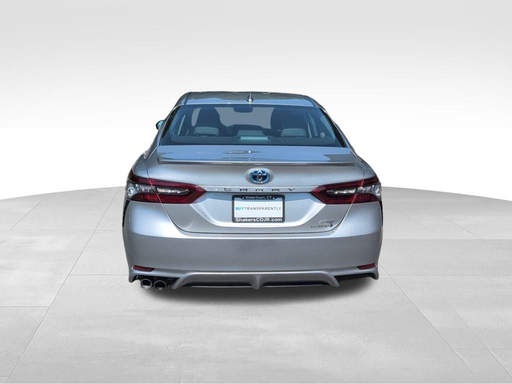 2024 Toyota Camry Hybrid XSE photo 4