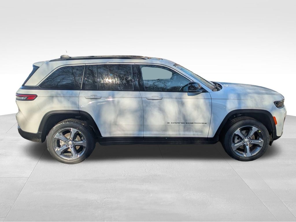 New 2026 Jeep Grand Cherokee LIMITED 4X4 Sport Utility