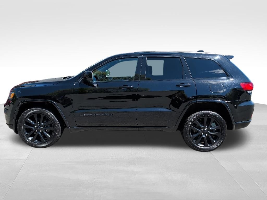 Used 2018 Jeep Grand Cherokee Laredo 4x4 SUV