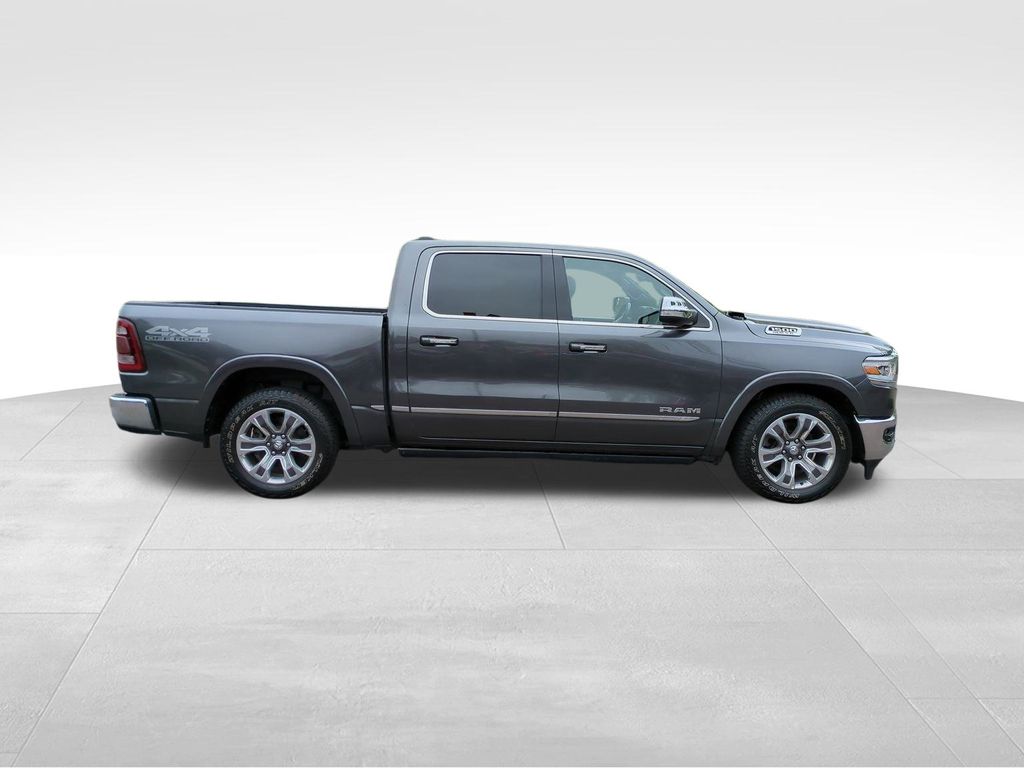 2022 Ram 1500 Limited photo 3