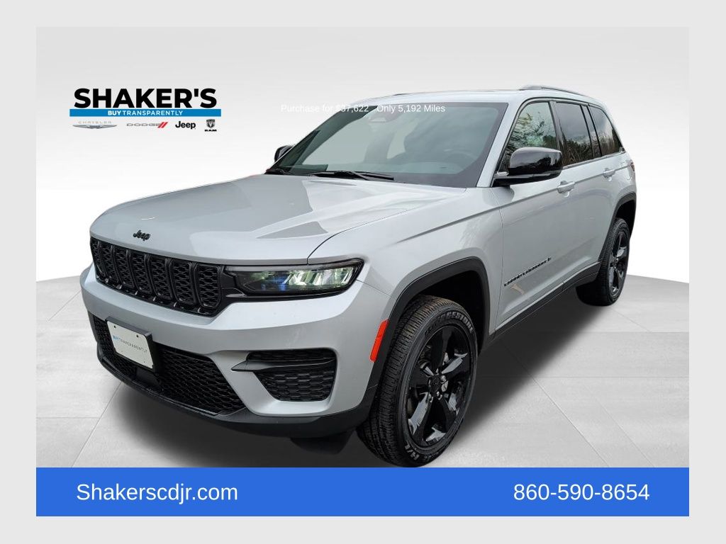 2025 Jeep Grand Cherokee Altitude's photo