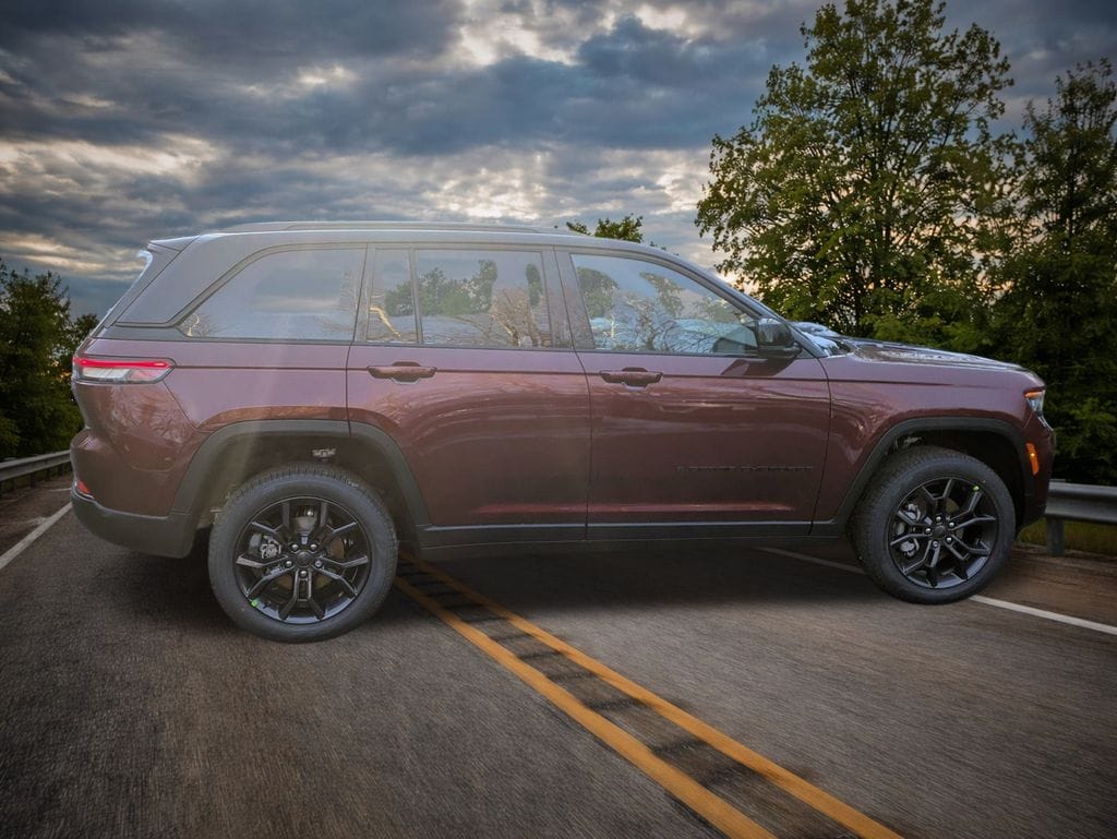 New 2025 Jeep Grand Cherokee LIMITED 4X4 Sport Utility