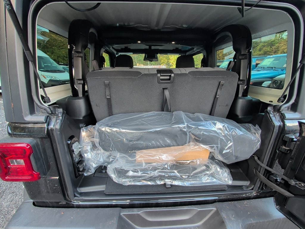 2026 Jeep Wrangler 2-Door Willys - Photo 15