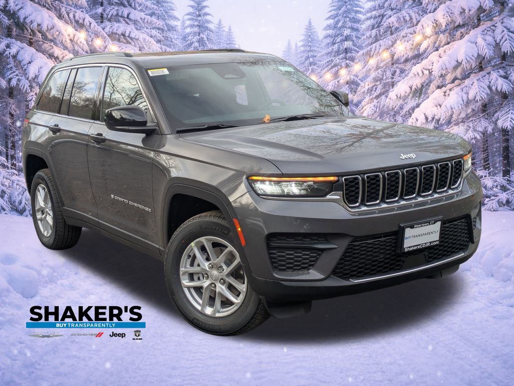 2025 Jeep Grand Cherokee Laredo's photo