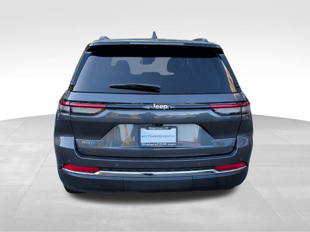 2022 Jeep Cherokee Limited 4xe photo 3