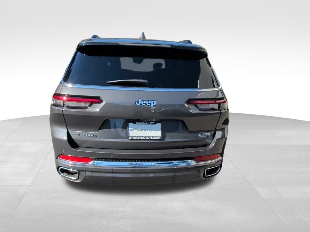 2022 Jeep Grand Cherokee Overland photo 4