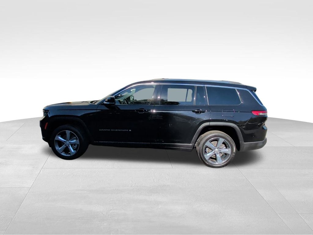 2022 Jeep Grand Cherokee Limited photo 2