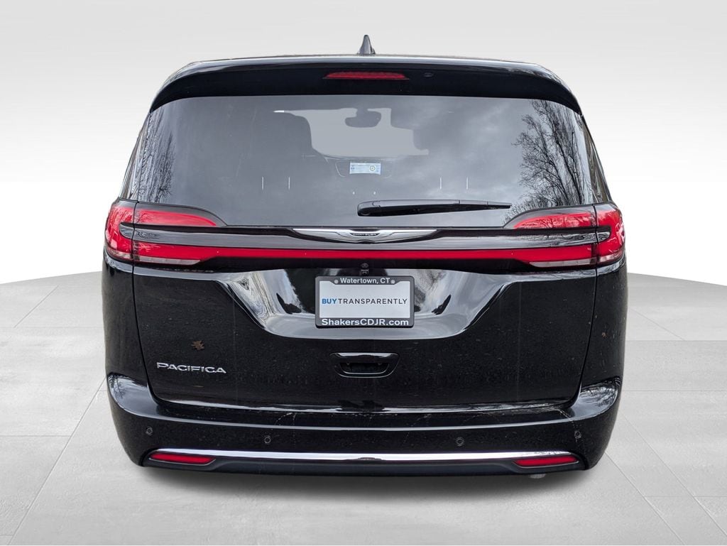 New 2026 Chrysler Pacifica SELECT Passenger Van