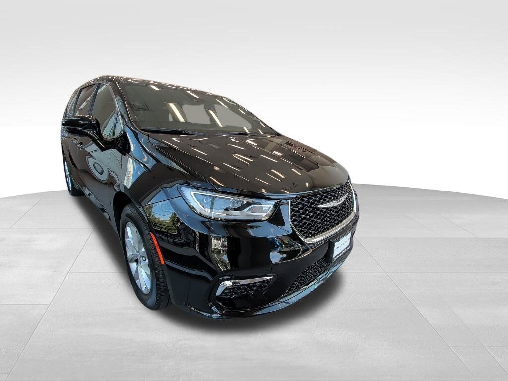 2026 Chrysler Pacifica Select - Photo 6