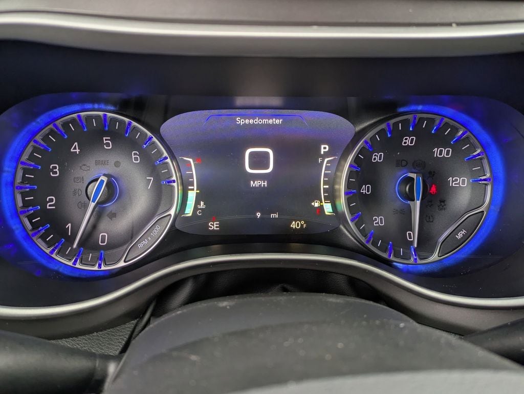 2026 Chrysler Pacifica Select - Photo 17