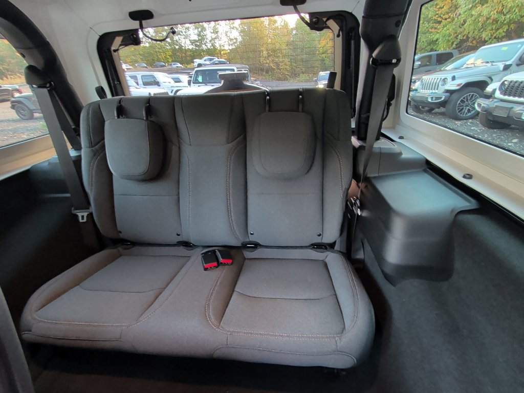 2026 Jeep Wrangler 2-Door Willys - Photo 14