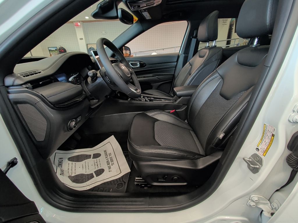 2026 Jeep Compass Altitude - Photo 8