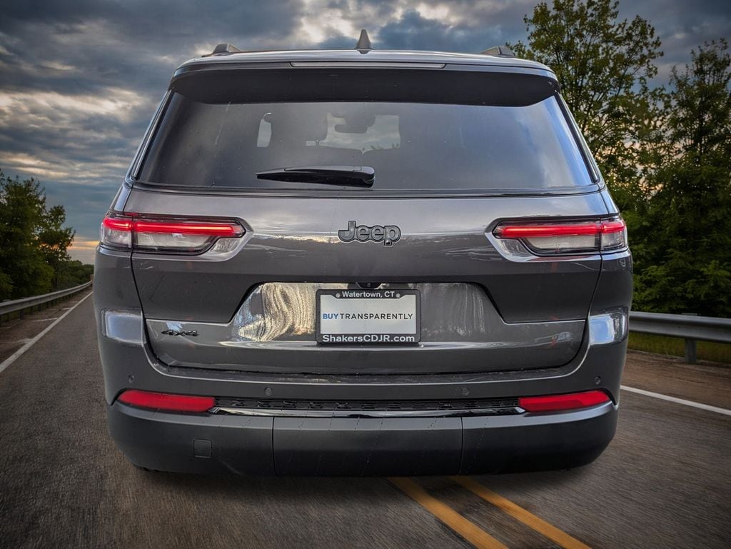 New 2025 Jeep Grand Cherokee L ALTITUDE X 4X4 Sport Utility