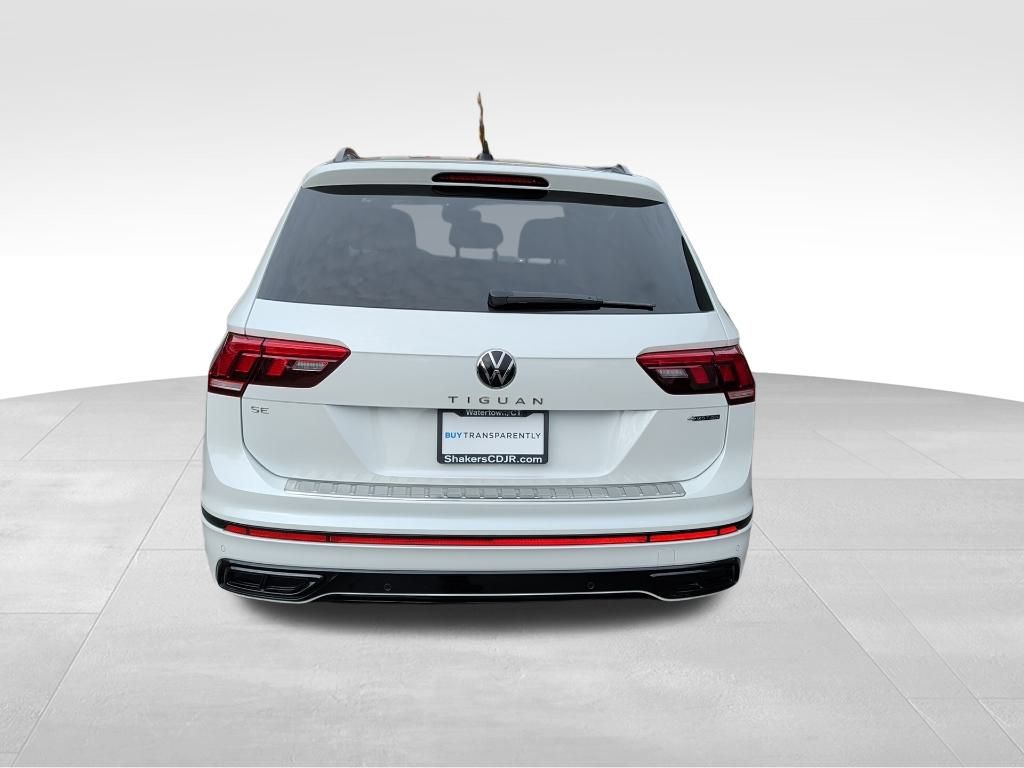 2022 Volkswagen Tiguan SE R-Line Black photo 4