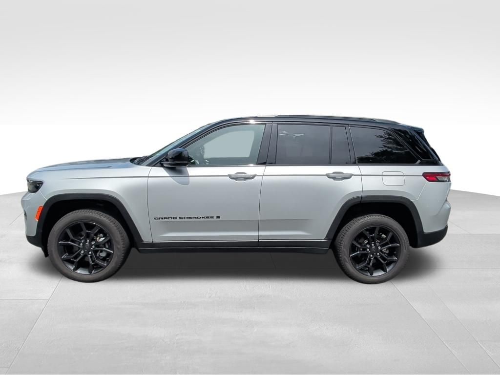 Used 2025 Jeep Grand Cherokee Limited SUV
