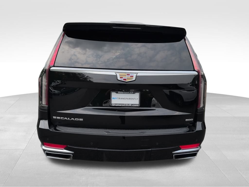 2022 Cadillac Escalade Premium Luxury photo 4