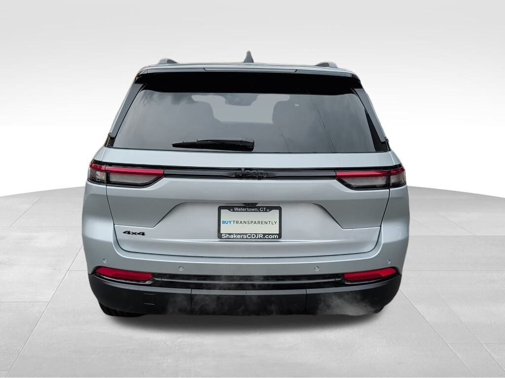 Used 2025 Jeep Grand Cherokee Laredo SUV