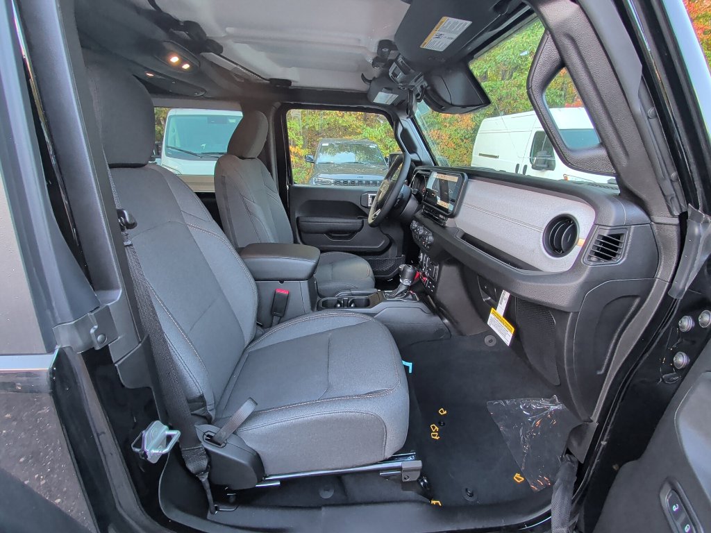 2026 Jeep Wrangler 2-Door Willys - Photo 16