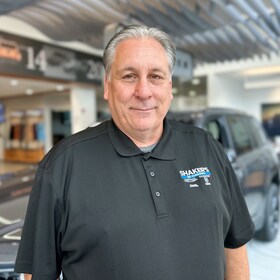 Staff member Vincent Falcone from ID_c0898e01fbb3