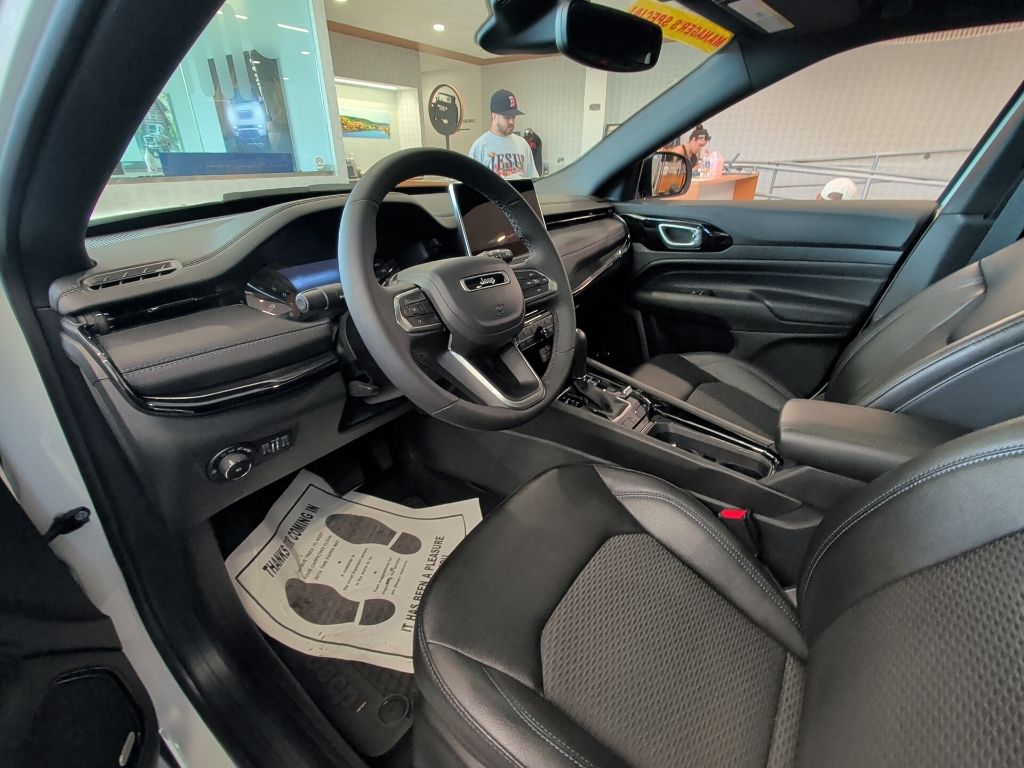 2026 Jeep Compass Altitude - Photo 10
