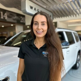 Staff member Bridget Nichols from ID_c0898e01fbb3