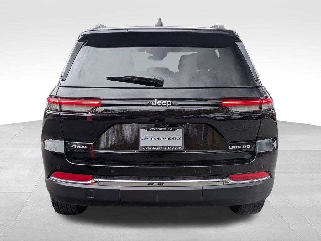 Used 2025 Jeep Grand Cherokee Laredo SUV