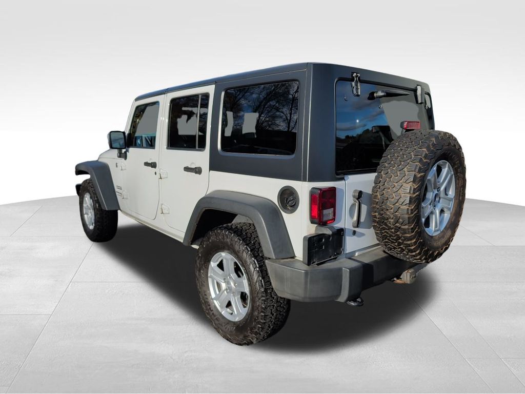 2018 Jeep Wrangler Unlimited Sport photo 3